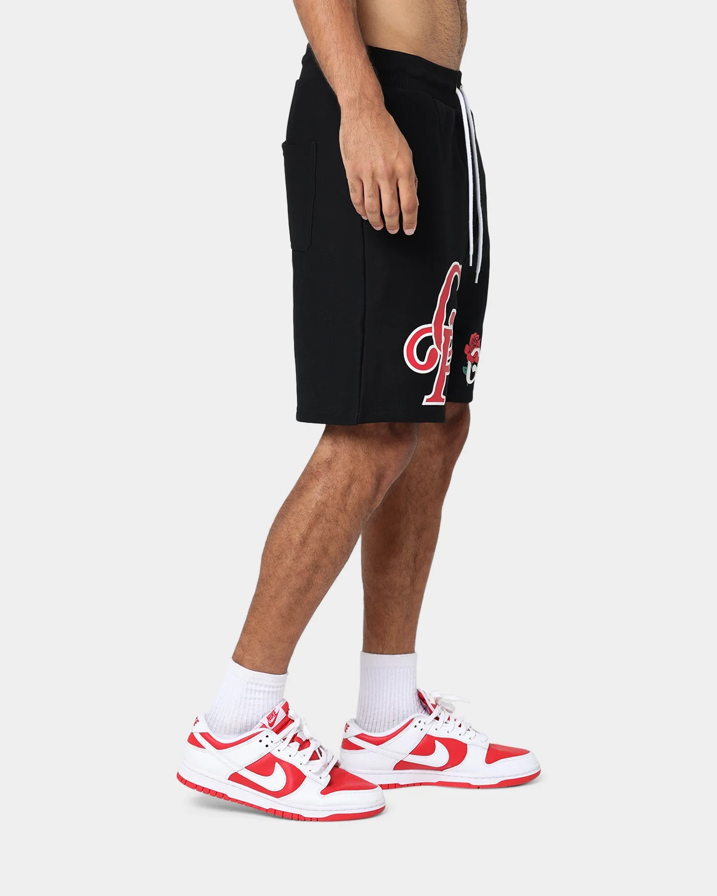 Carre Volle Rose Sweat Shorts Black HighBackRise Comfortable Shorts