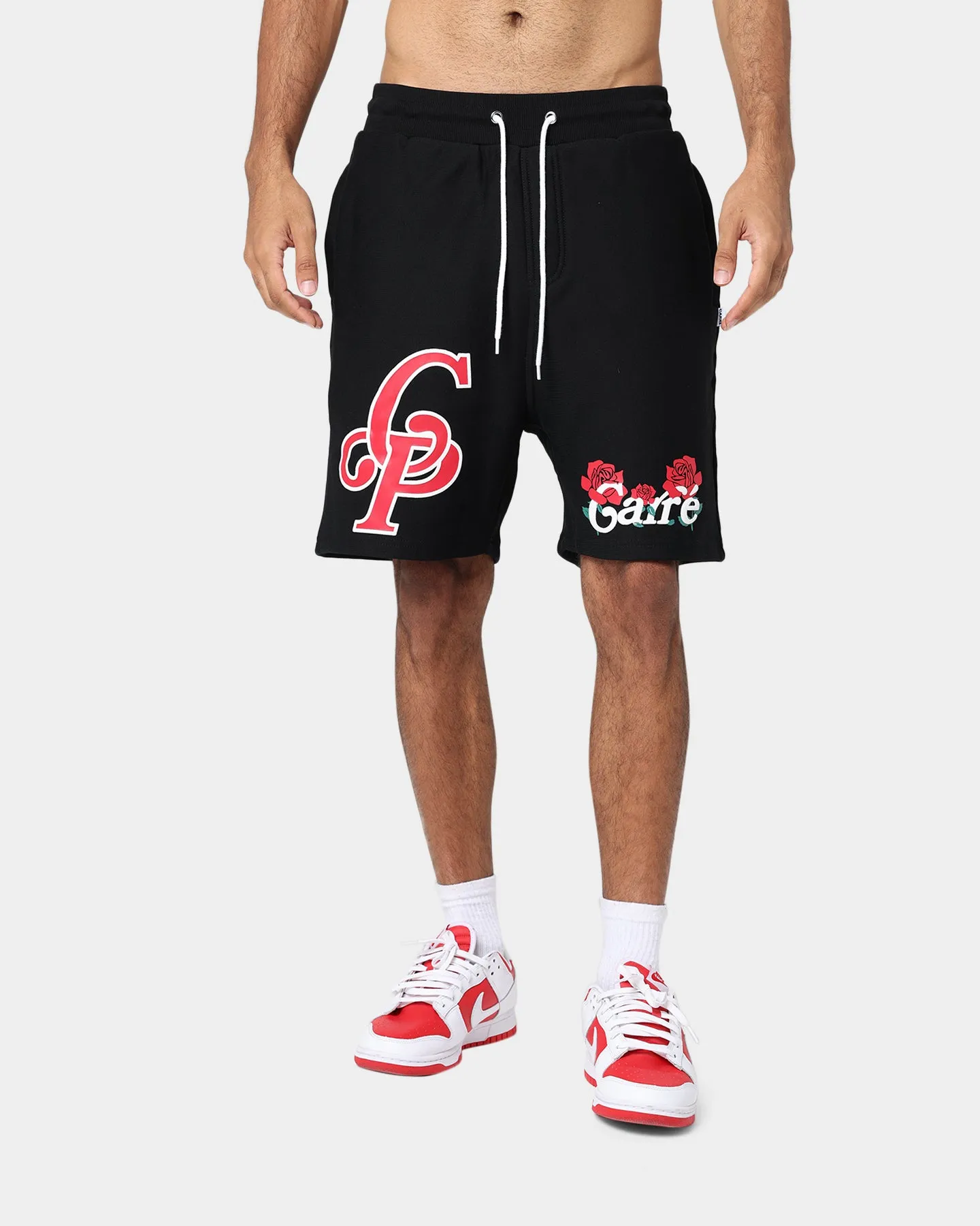 yoga clothing hikers Carre Volle Rose Sweat Shorts Black