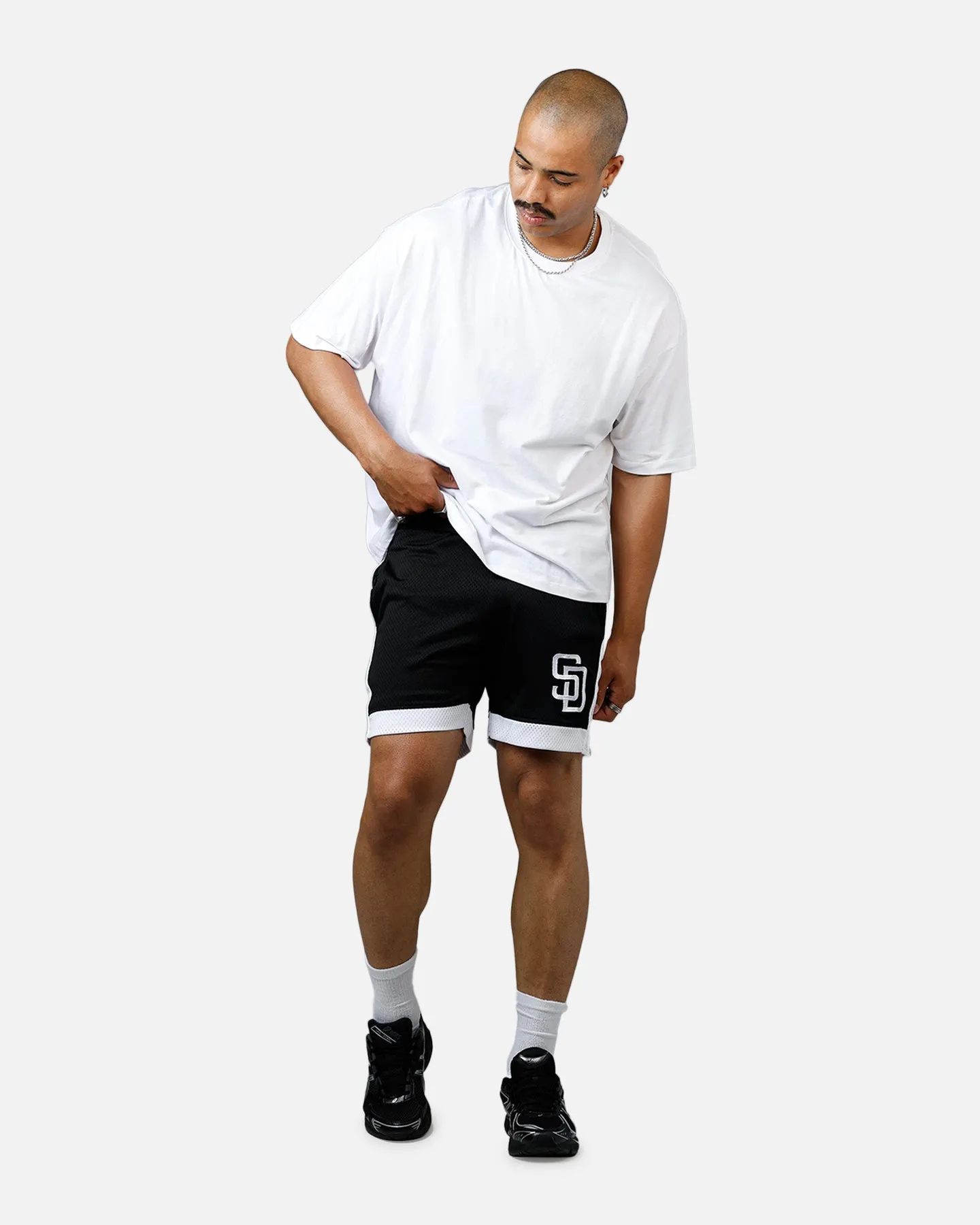 New Era San Diego Padres Sport Class Shorts Black/White Sport Flex Fit romper