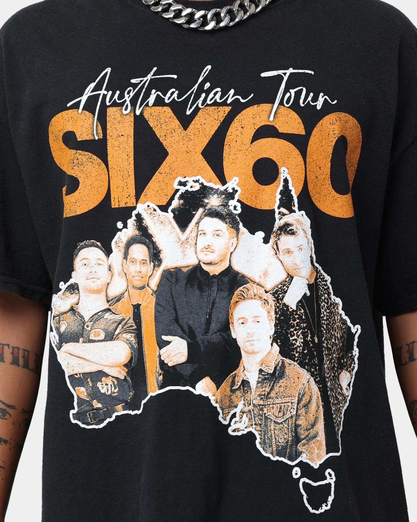 Street Smart Look SIX60 Six60 Tour Vintage T-Shirt Black Wash