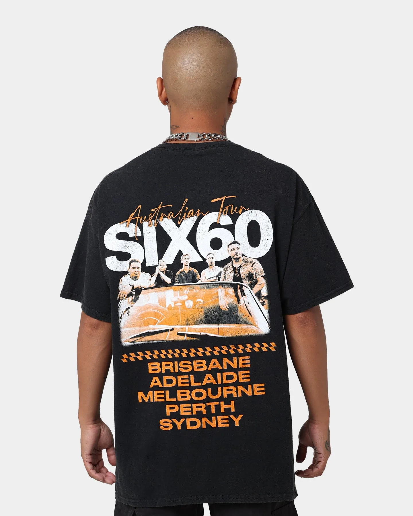 Casual Appeal loose but not baggy SIX60 Six60 Tour Vintage T-Shirt Black Wash