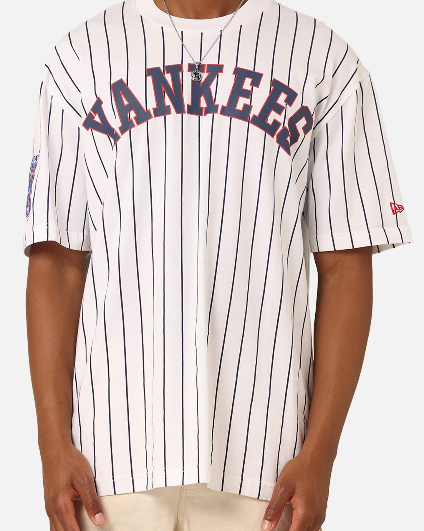 New Era New York Yankees T-Shirt White Pinstripe Reinforced Collar Soft Brushed Finish