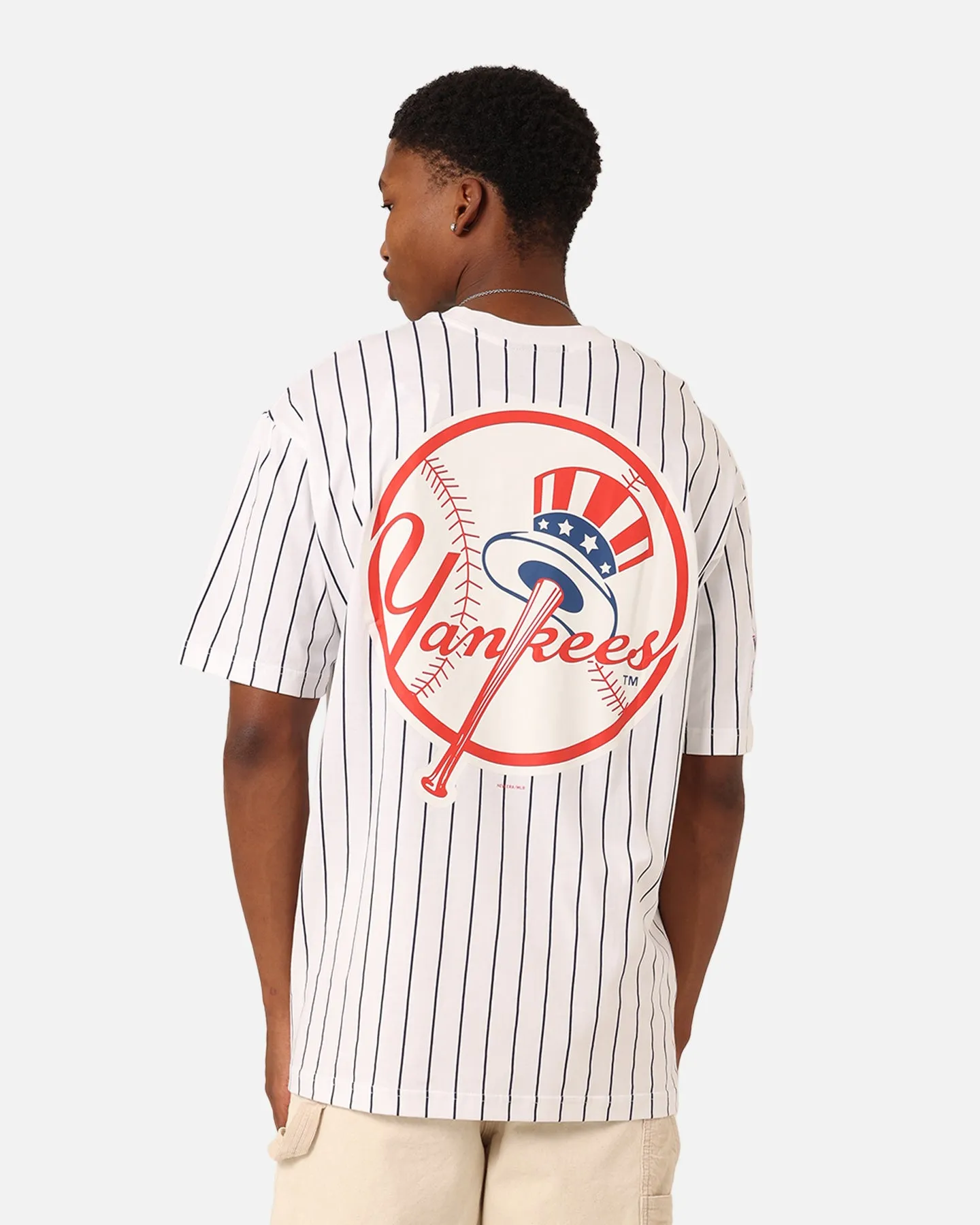 Regular fit normality New Era New York Yankees T-Shirt White Pinstripe